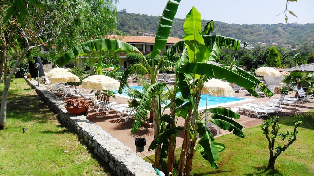 Residence Heaven Ricadi Bagian luar foto